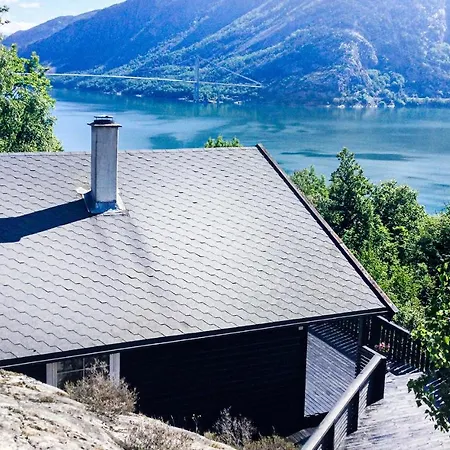 Stunning In With 4 Bedrooms And Wifi