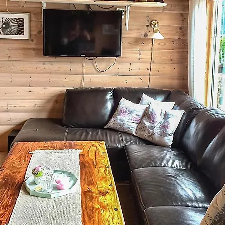 Дом отдыха Stunning In With 4 Bedrooms And Wifi